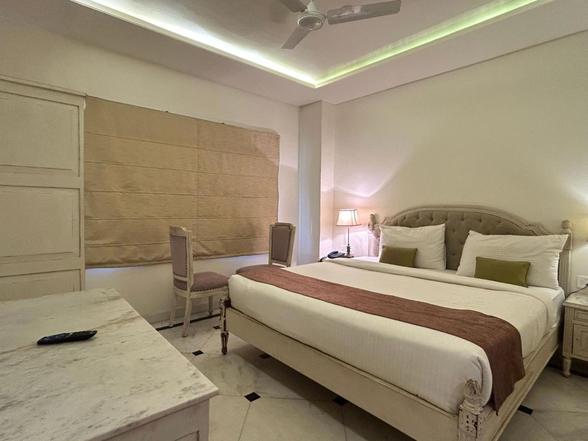 Moustache Select Hotel 3*