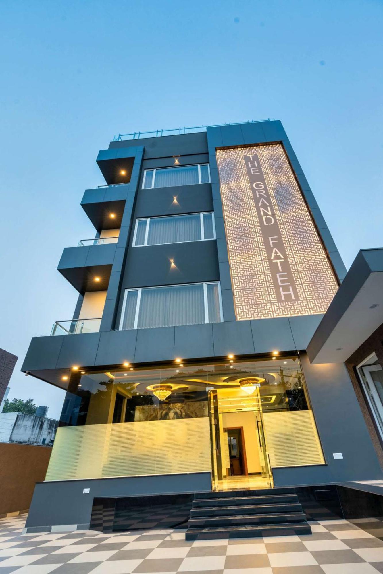 The Grand Fateh Hotel