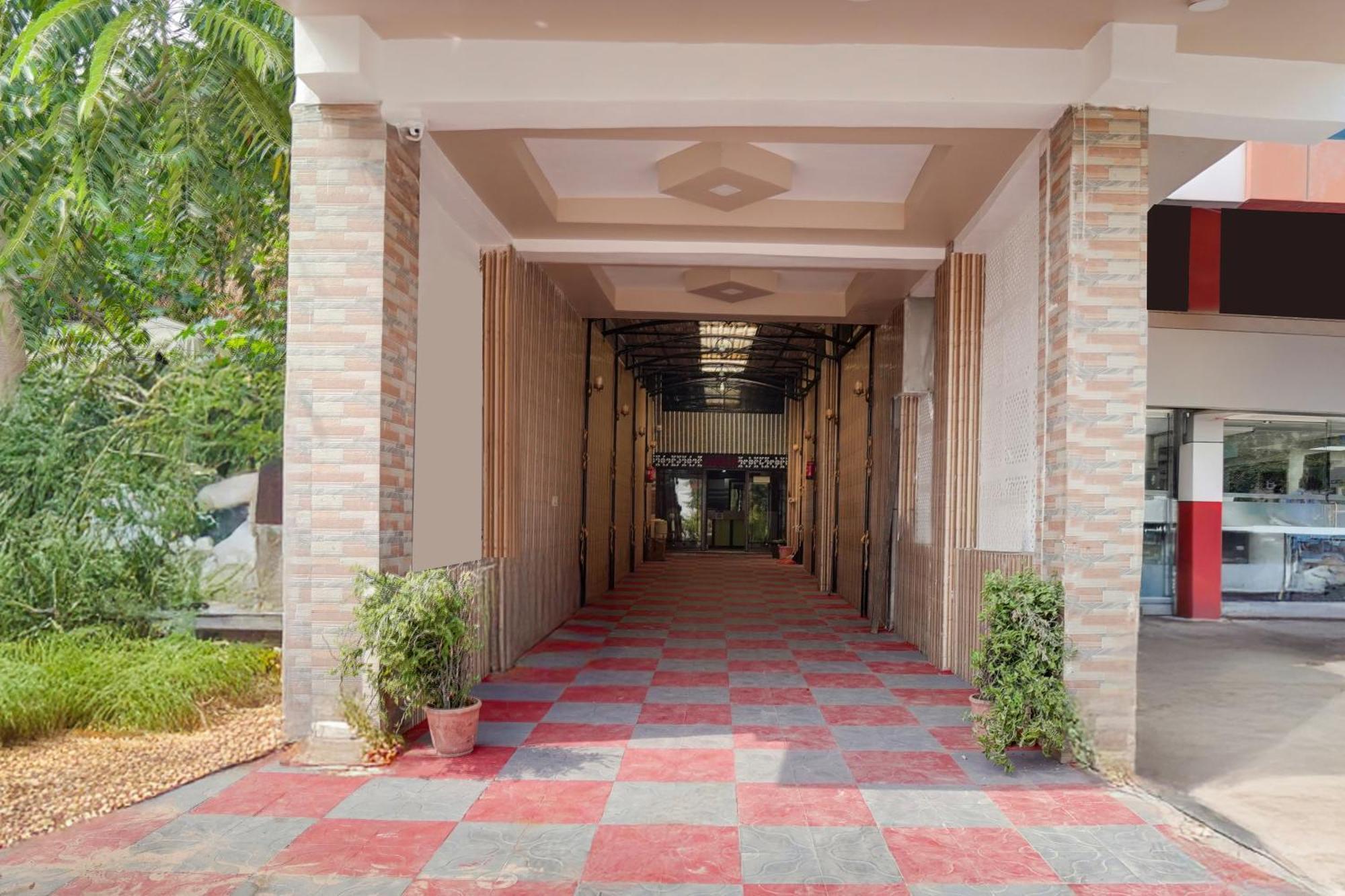 Super Collection O Paras Circle Formerly Osheen Palace Hotel Udaipur