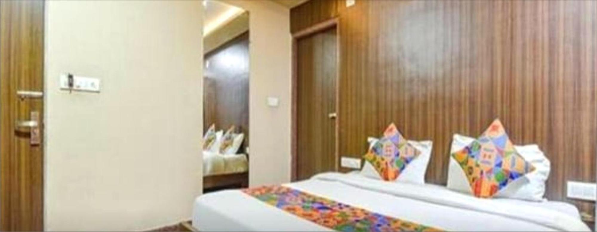 Hotel Tak International 2*