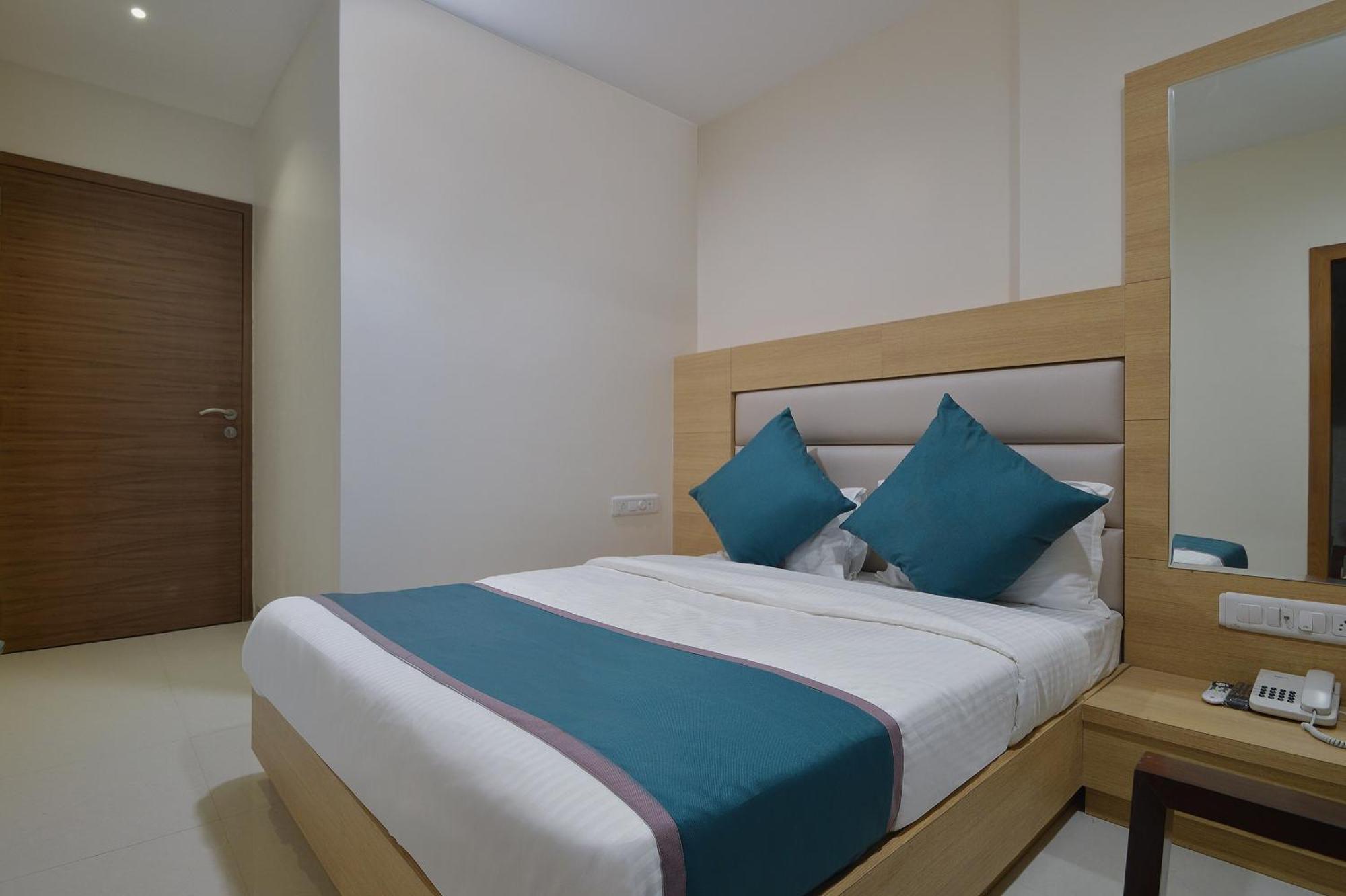 Hotel Collection O Surajpole Formerly Blu Orchid Udaipur