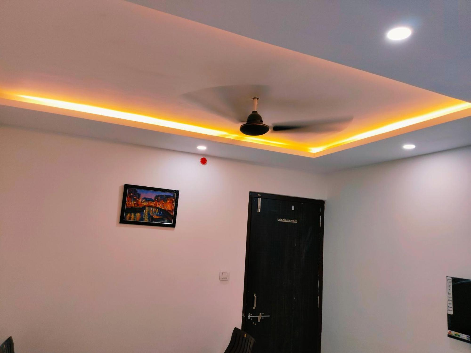 Bhavya Palace Hotel