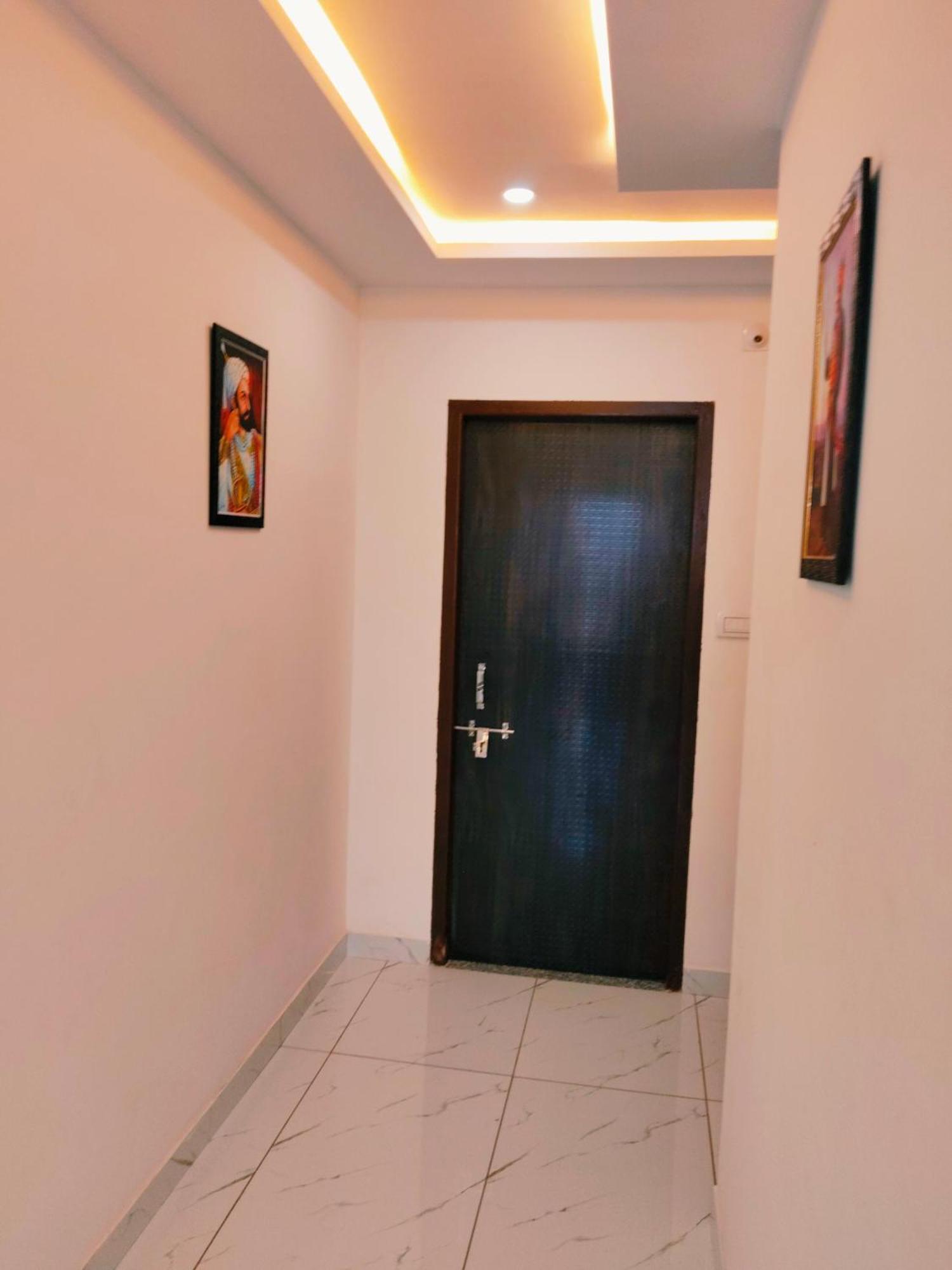 Bhavya Palace Hotel