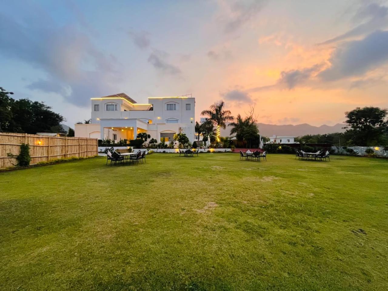 Surya Kothi Hotel