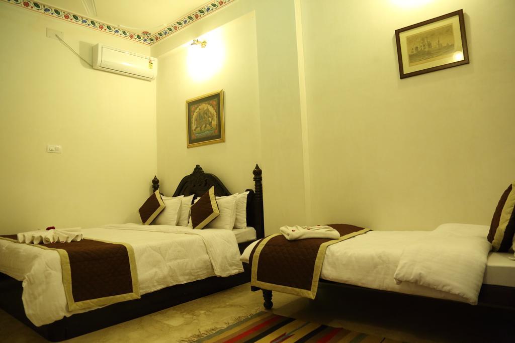 Hotel Lake Paradise Hotel