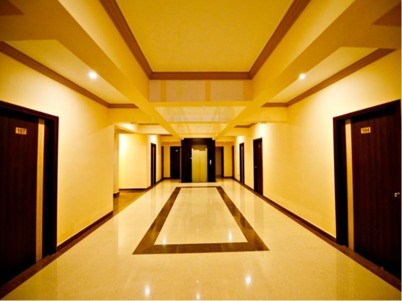 Mukund Hotel 2*