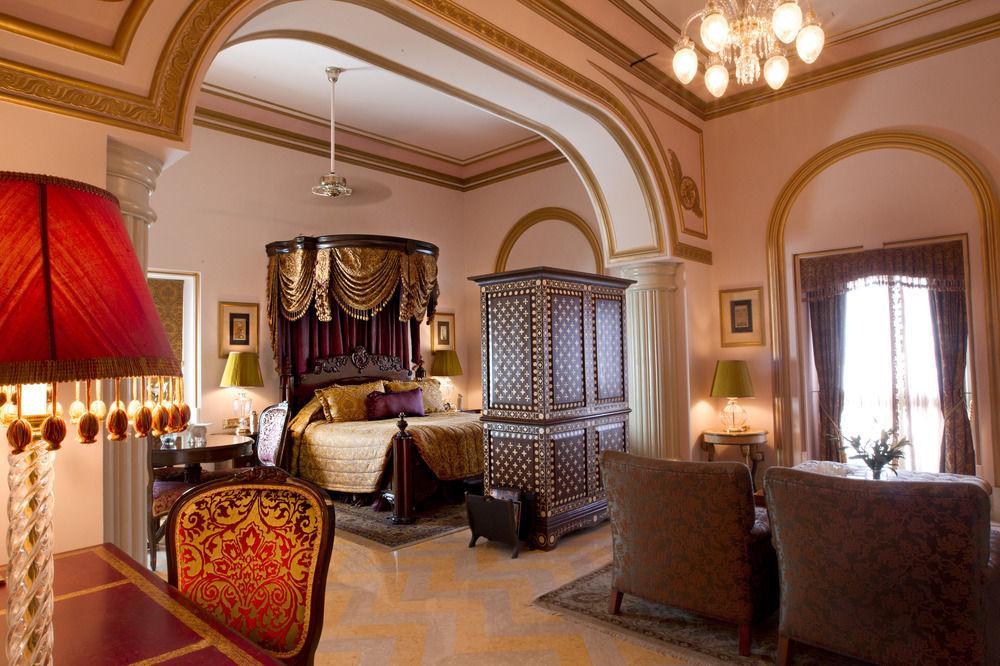 Taj Lake Palace