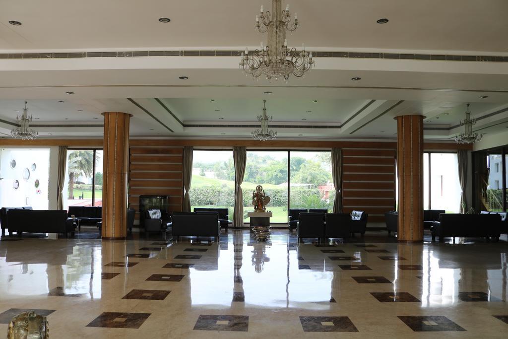 Inder Residency & Hotel 4*