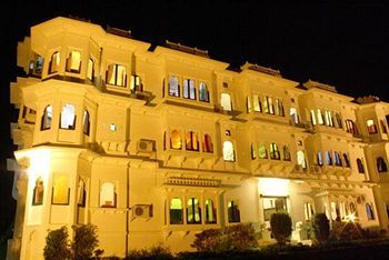 Hotel Karohi Haveli - A Heritage