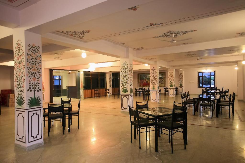 Devi Palace Hotel