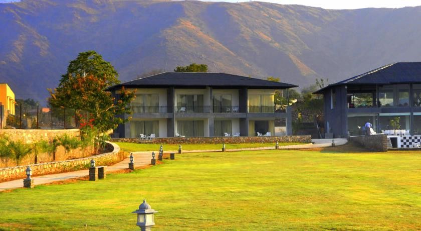 Tatsaraasa & Spa, 5*