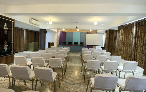 Mewargarh By Red Lion S 4*