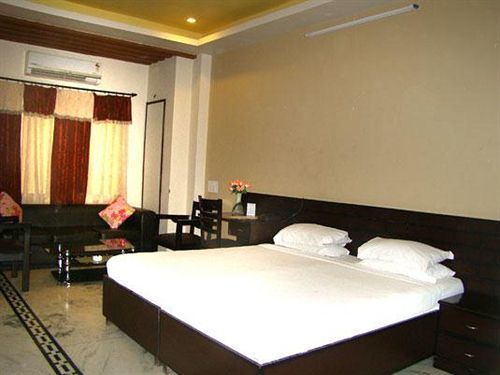 Hotel Fabhotel Hadi Rani Udaipur