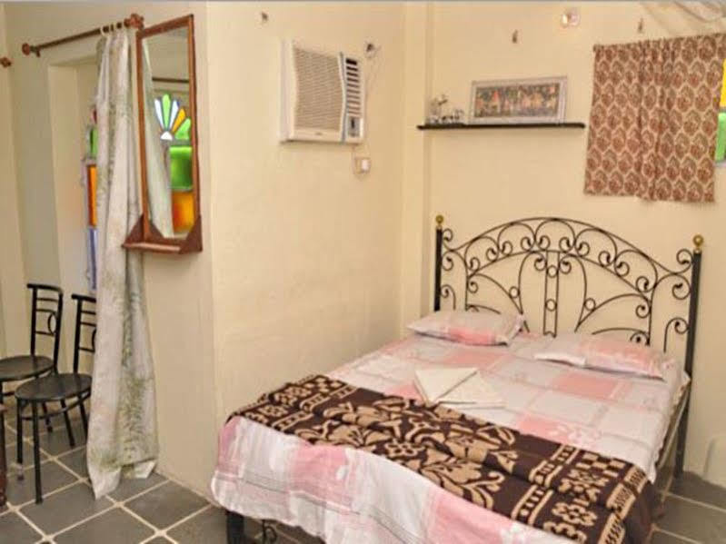 Jag Niwas & Pure Veg Restaurant Bed & Breakfast