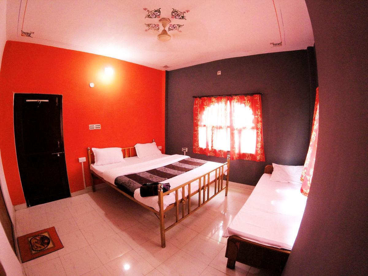 The Crawl Hostel