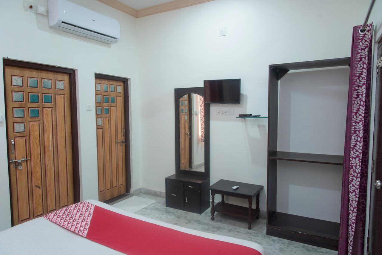 Oyo 11743 Shree Krishna Hotel Udaipur