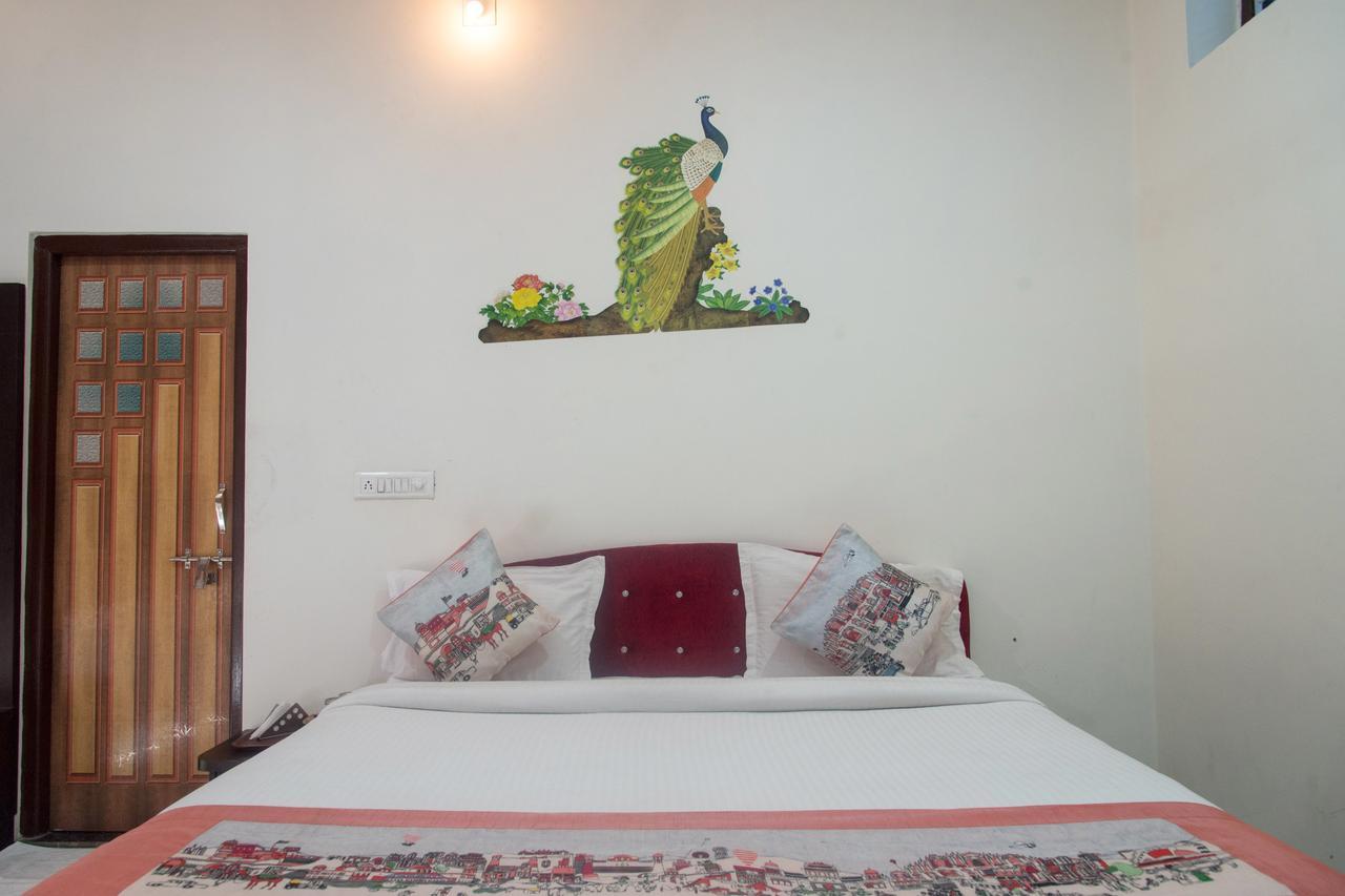 Oyo 11743 Shree Krishna 3*