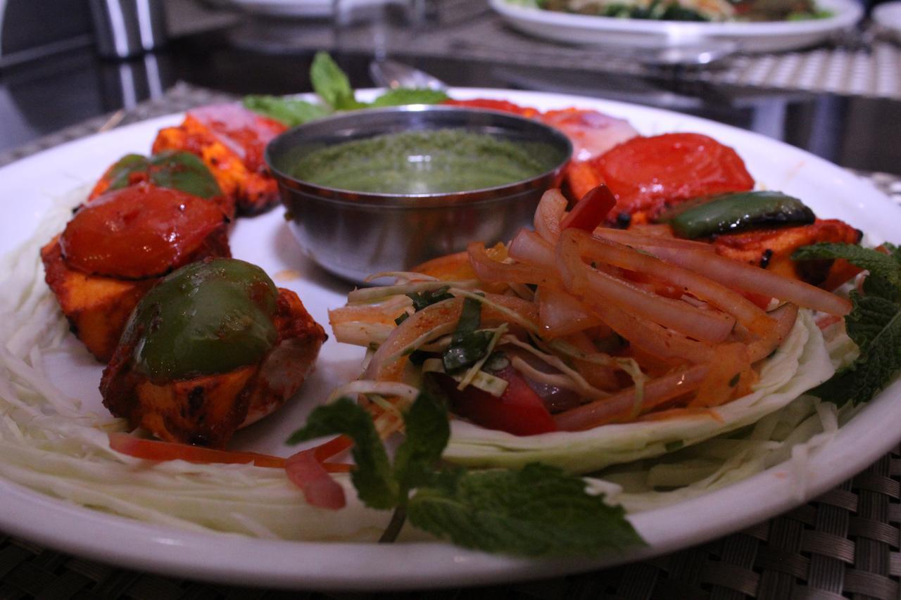 Mukund Hotel