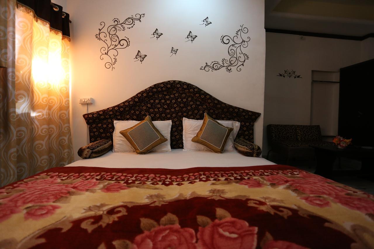 Katyani Hotel *