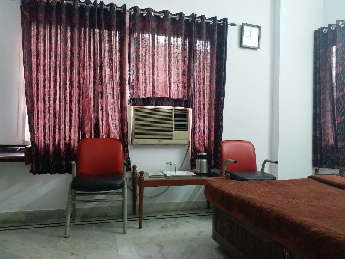 White Palace Hotel