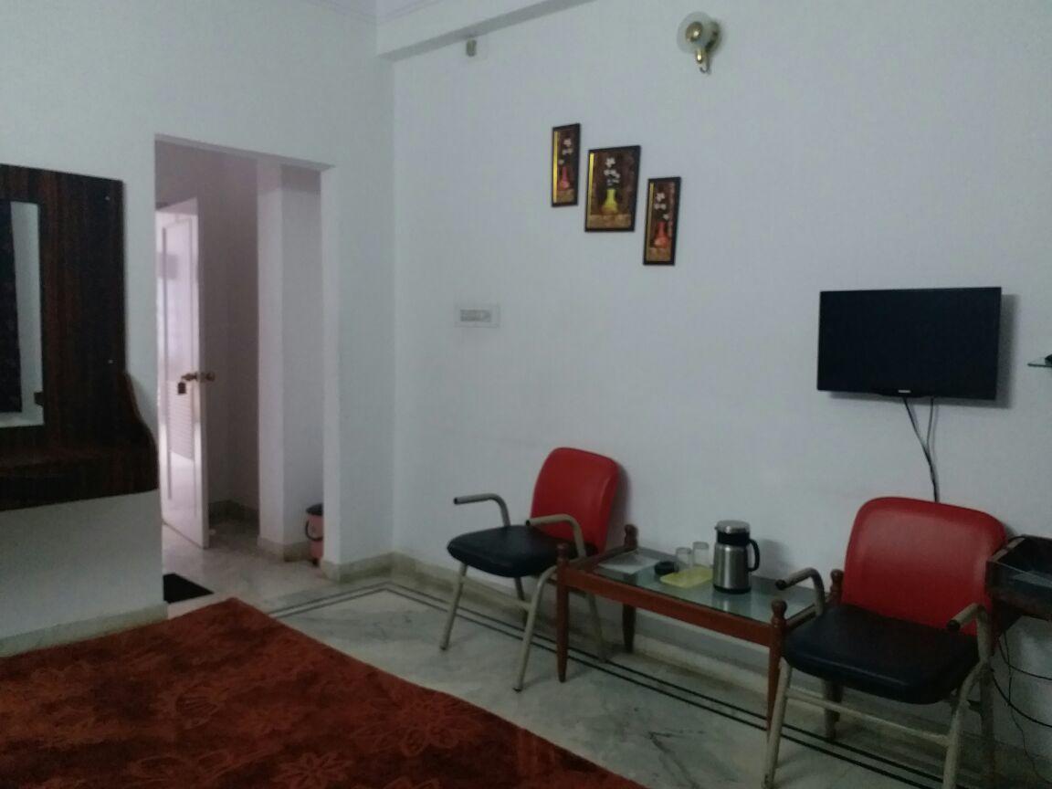White Palace Hotel 3*