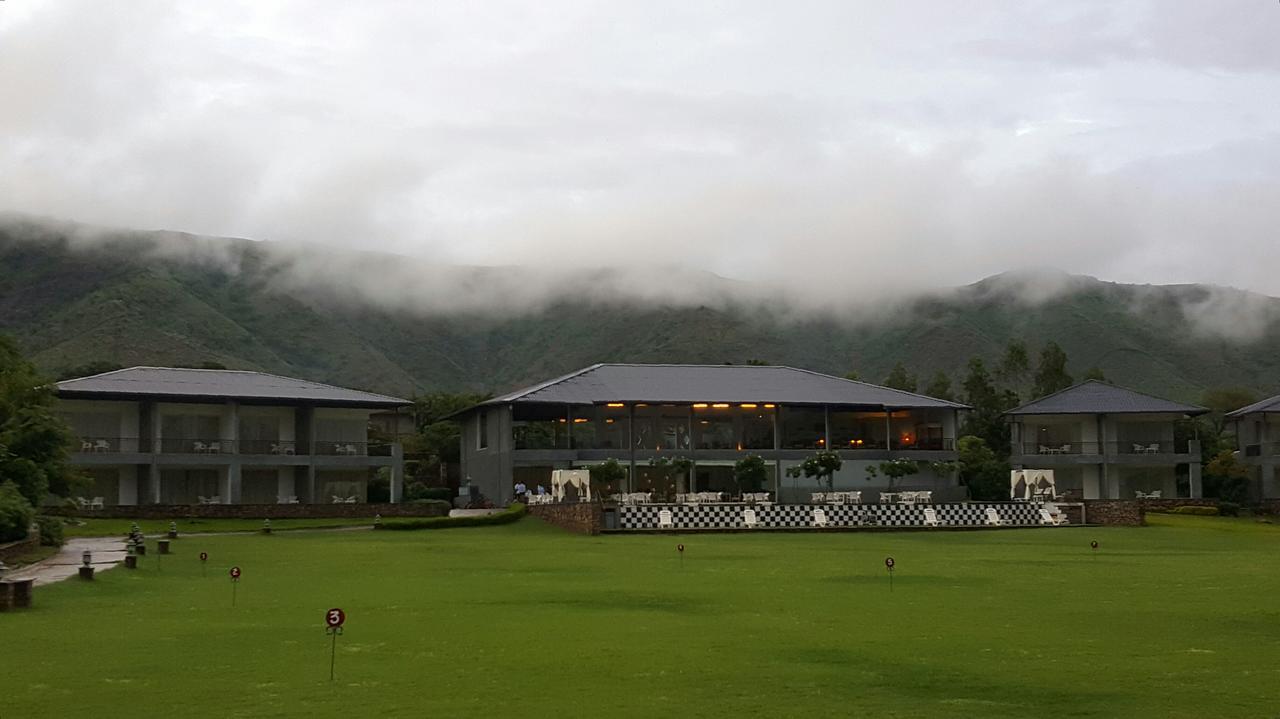 Resort Tatsaraasa & Spa, Udaipur