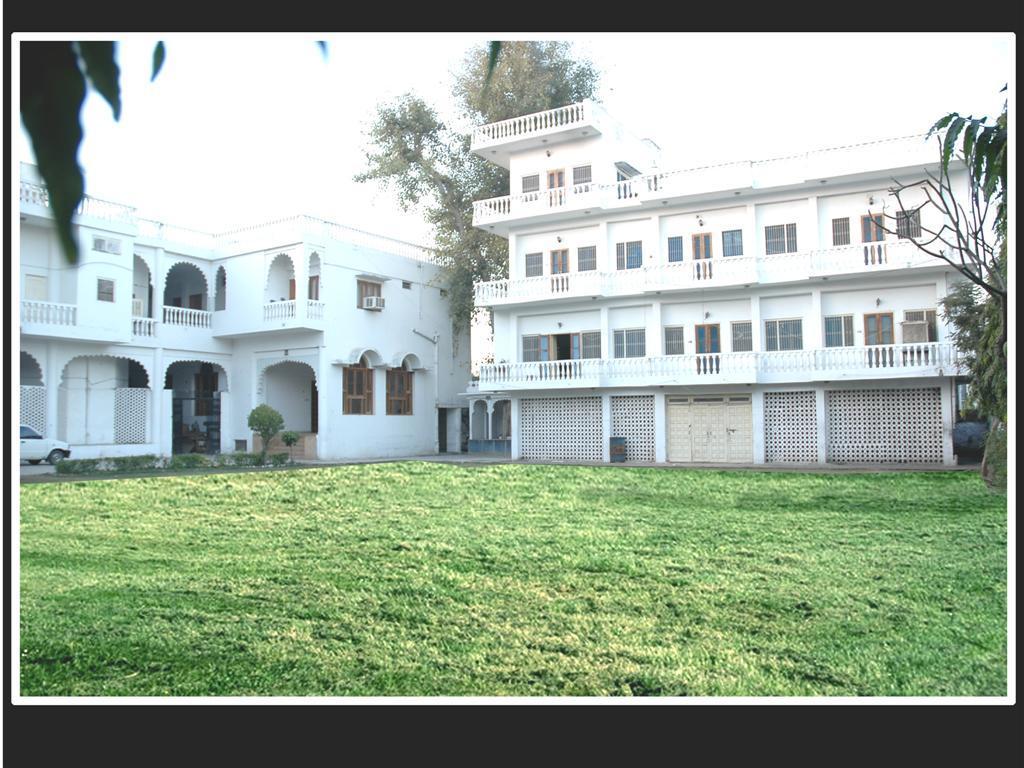 Saheli Palace * Udaipur