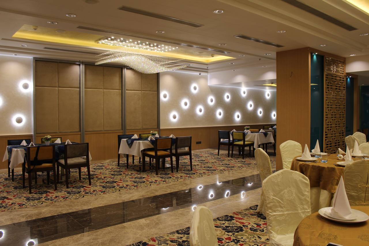 Skk Blu & Hotel Udaipur