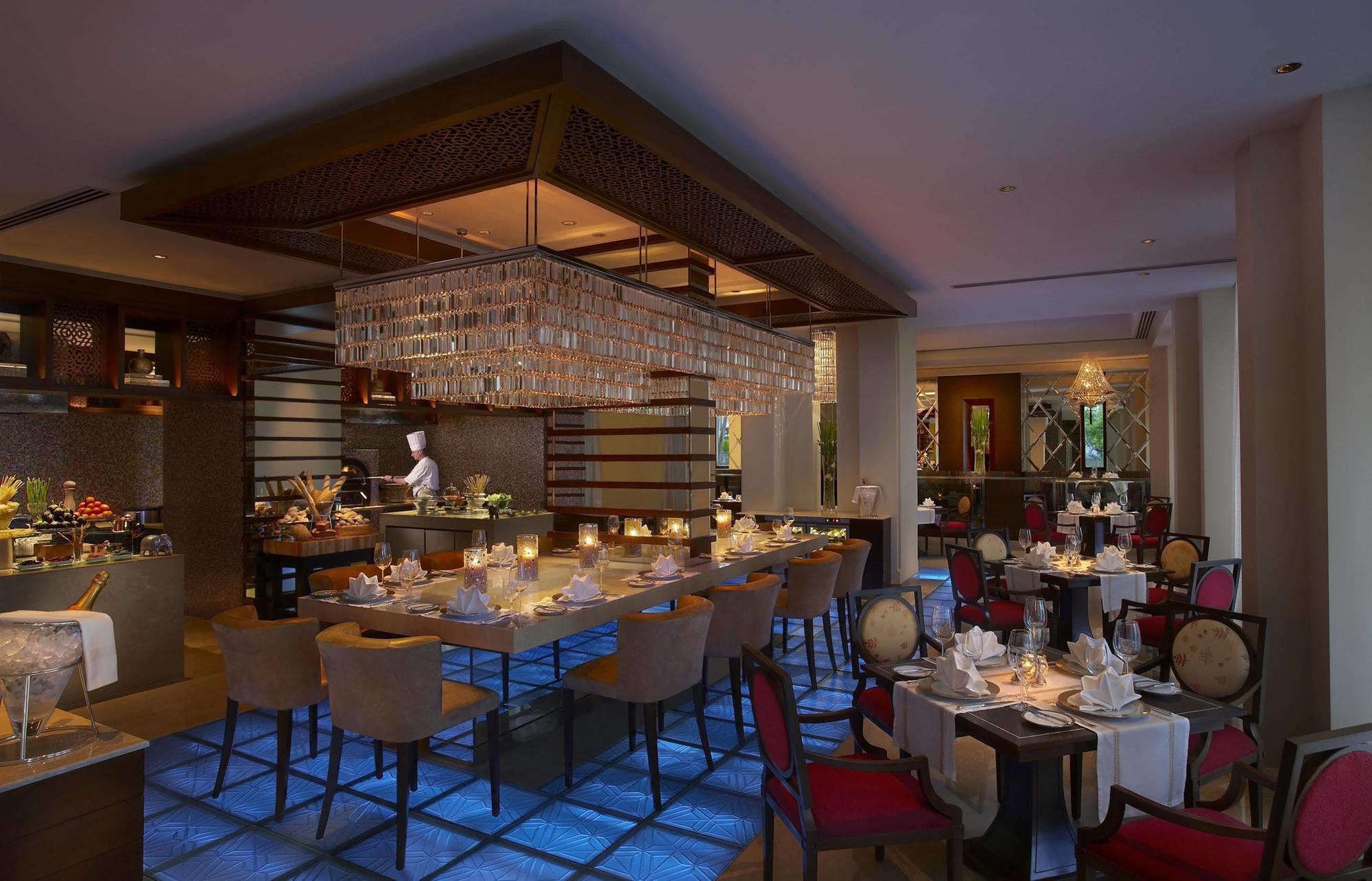 The Leela Palace 5*