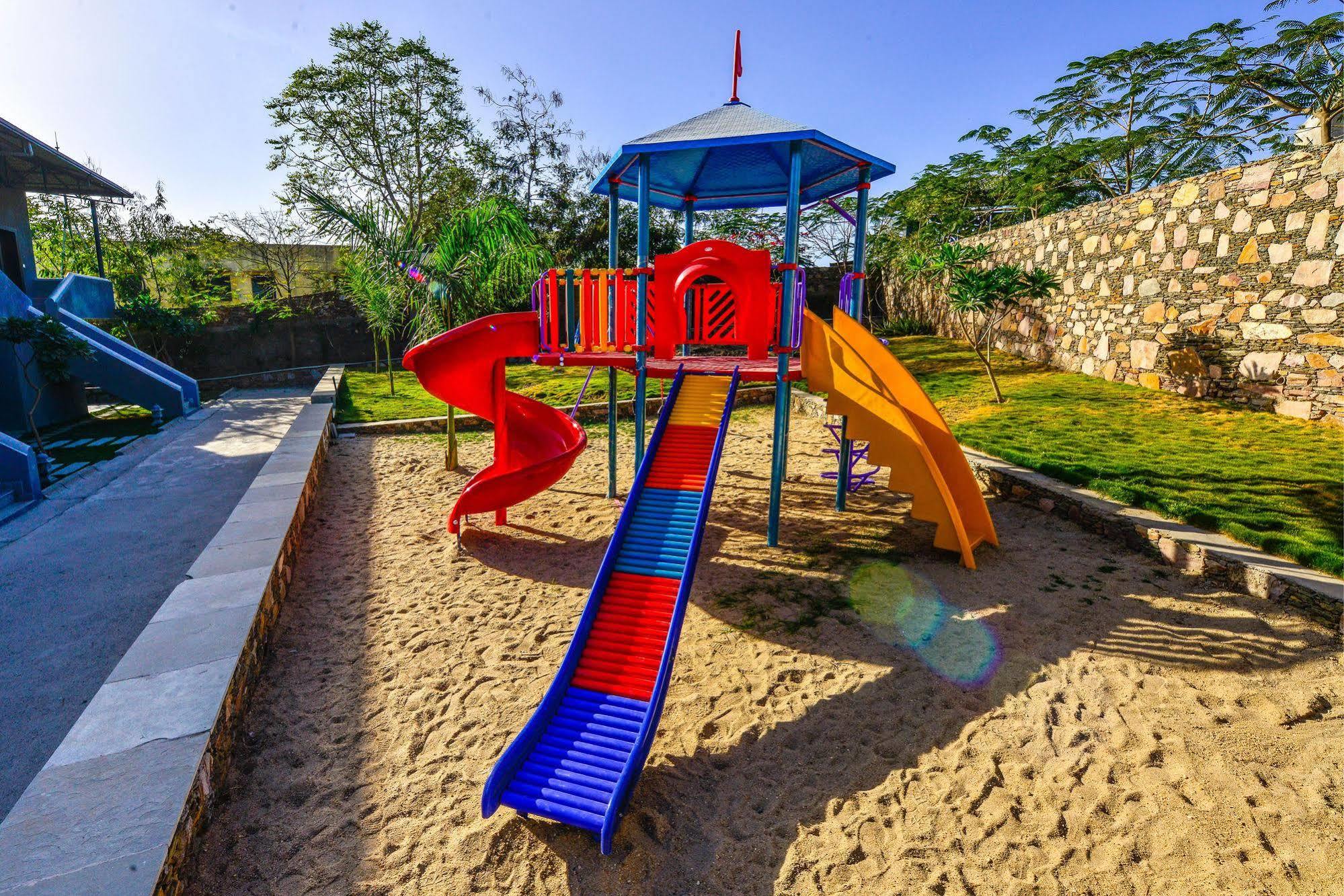 Resort Tatsaraasa & Spa, 5*