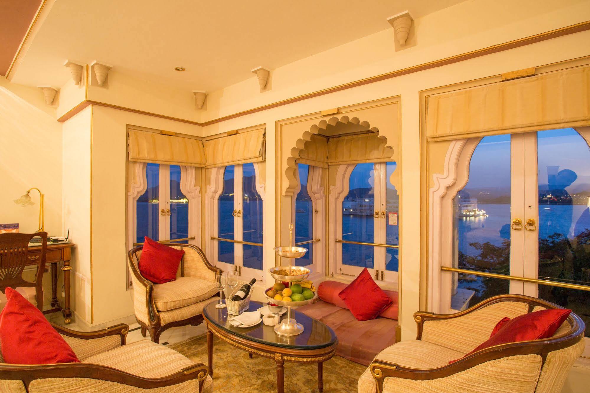 Hotel Taj Fateh Prakash Palace 5*