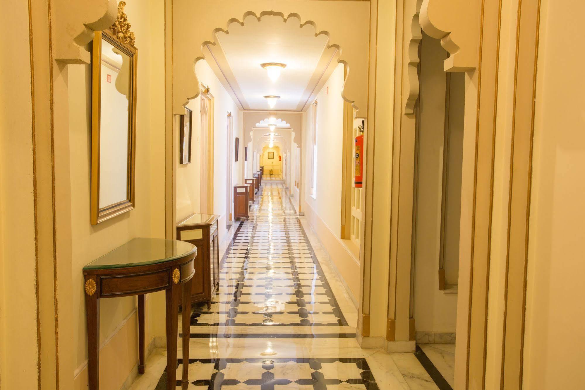 Taj Fateh Prakash Palace