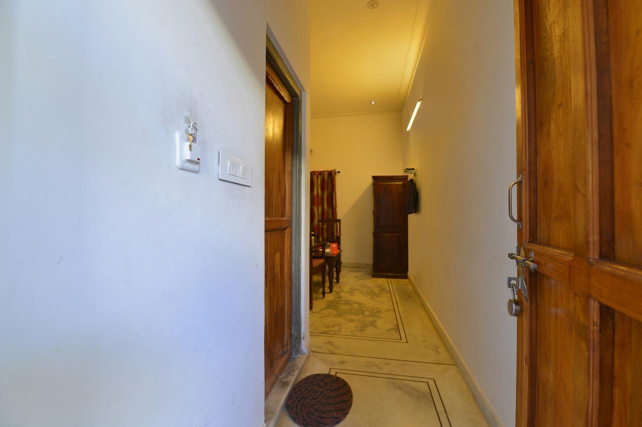 Hotel Oyo 1159 Hotel Chandra Prakash