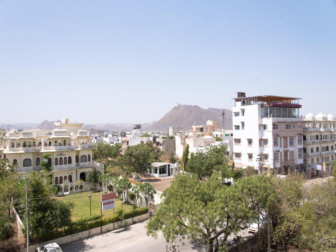 Oyo Paheli Palace Hotel 3*