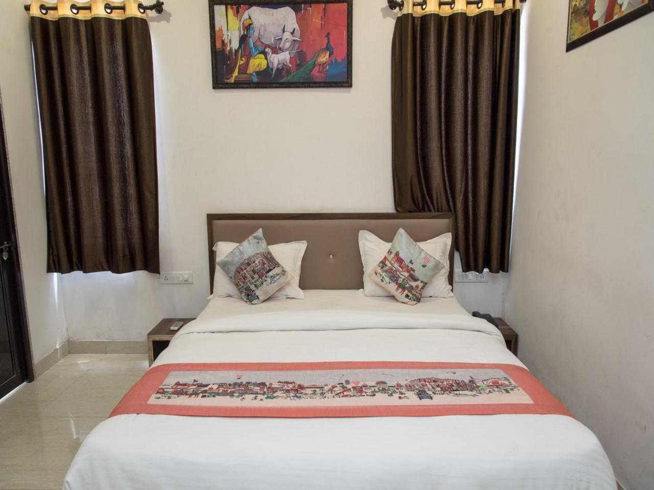 Hotel Oyo Paheli Palace 3*