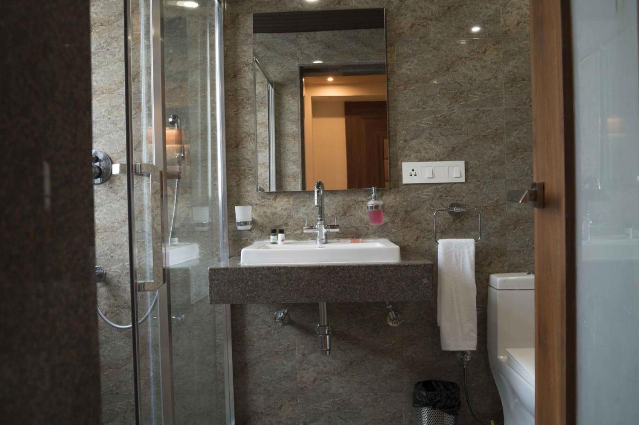 Hotel Rishika Clarks Udaipur