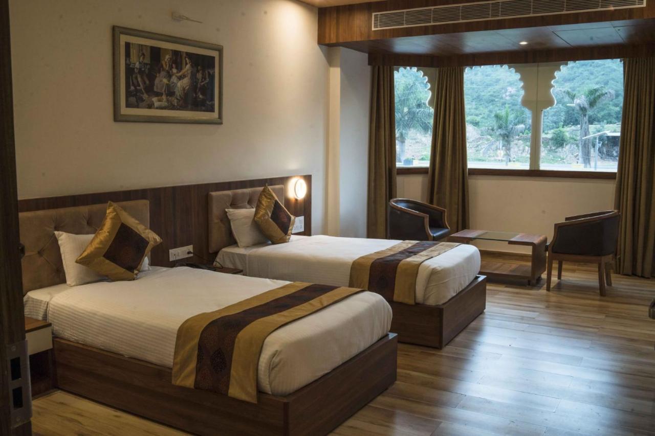 Hotel Rishika Clarks Udaipur