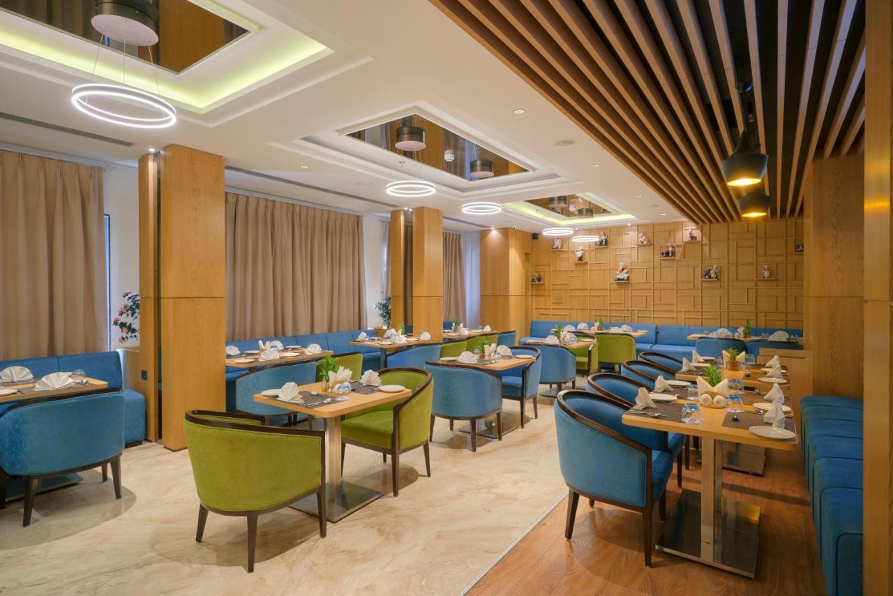 Skk Blu & 4* Udaipur