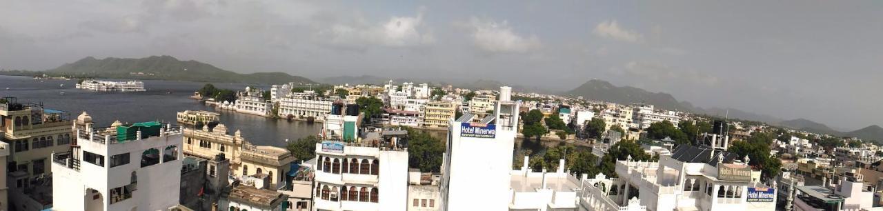 Ishwar Palace