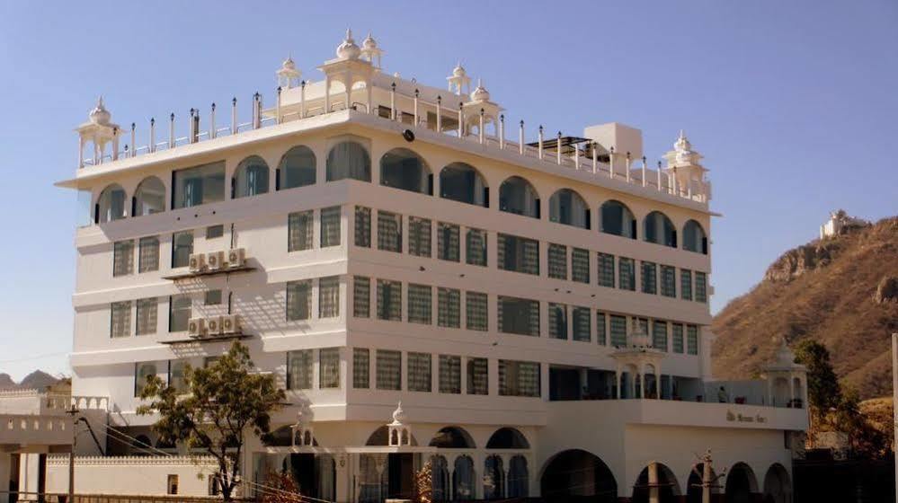 Mewargarh By Red Lion S 4*