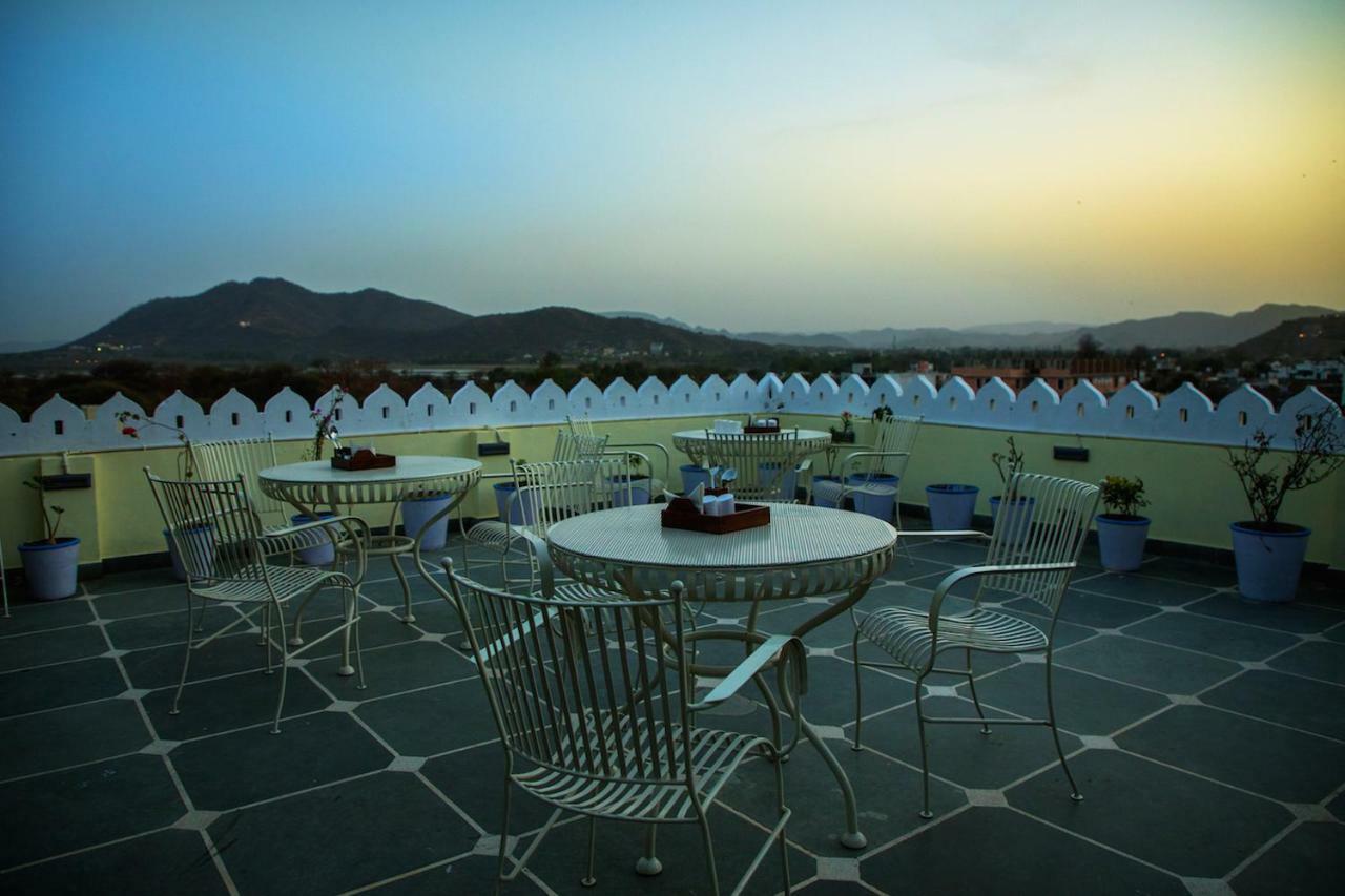 Hotel Le Pension Kesar 3*
