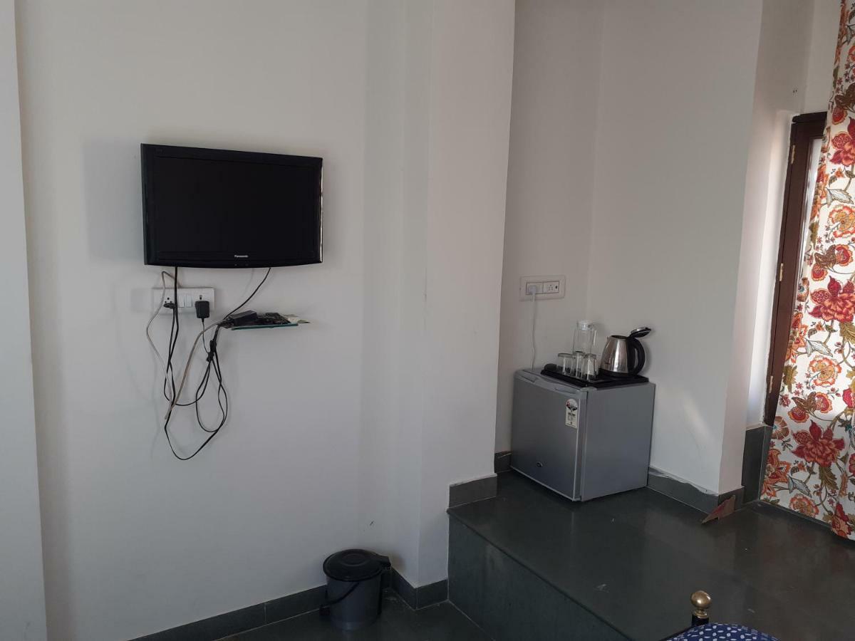 Le Pension Kesar 3*
