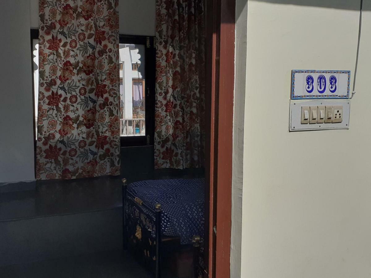 Le Pension Kesar Hotel