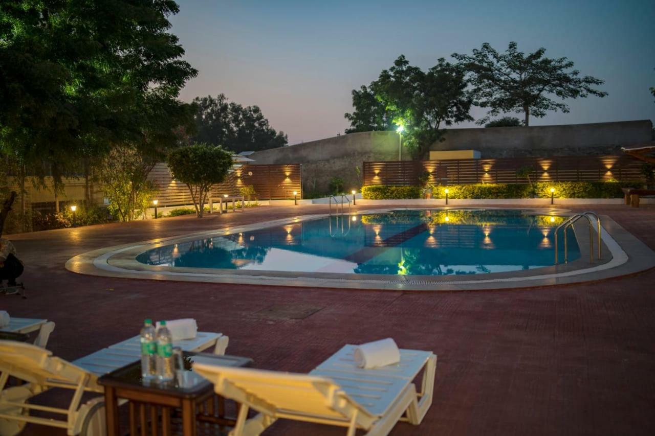 Hotel Rishika Clarks Udaipur
