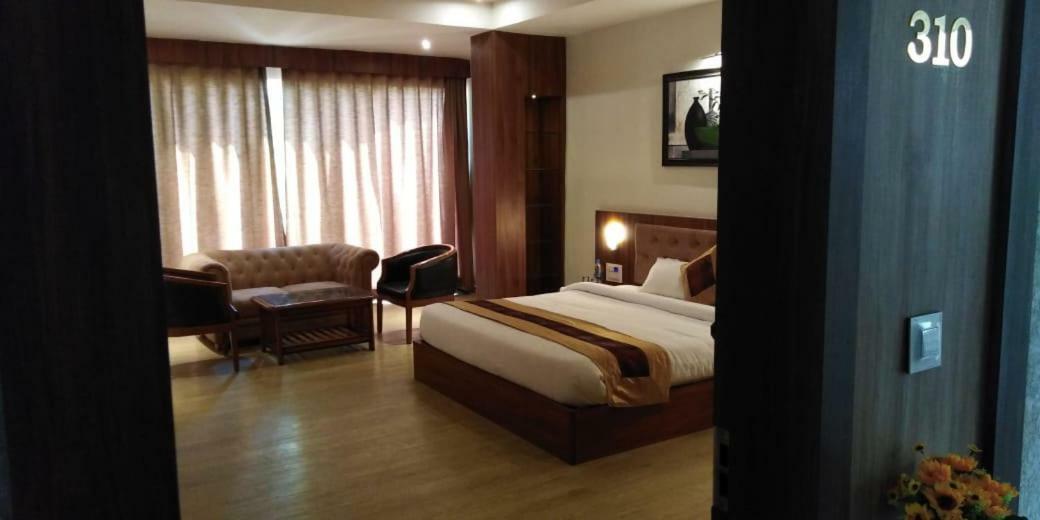 Rishika Clarks Hotel