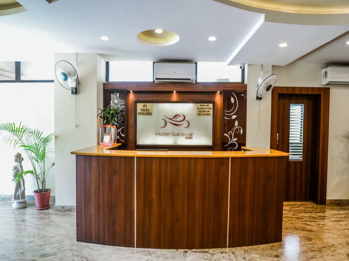 Capital O 35703 Sarovar Grand 3* Udaipur