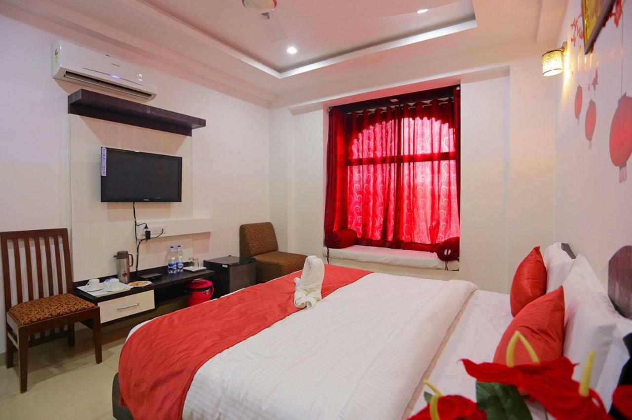 White Tulip-5 Mins From Airport With Swimming Pool 3*