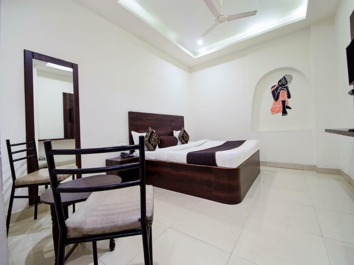 Hotel Krishna Palace