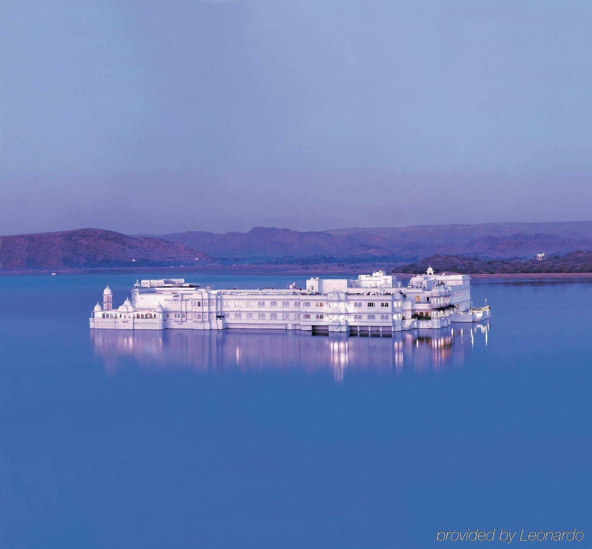 Taj Lake Palace 5* Udaipur