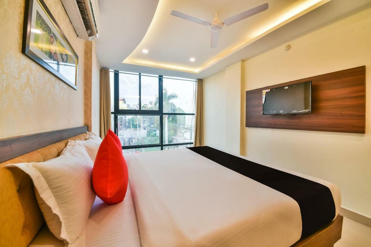 Hotel Golden Feather 3*